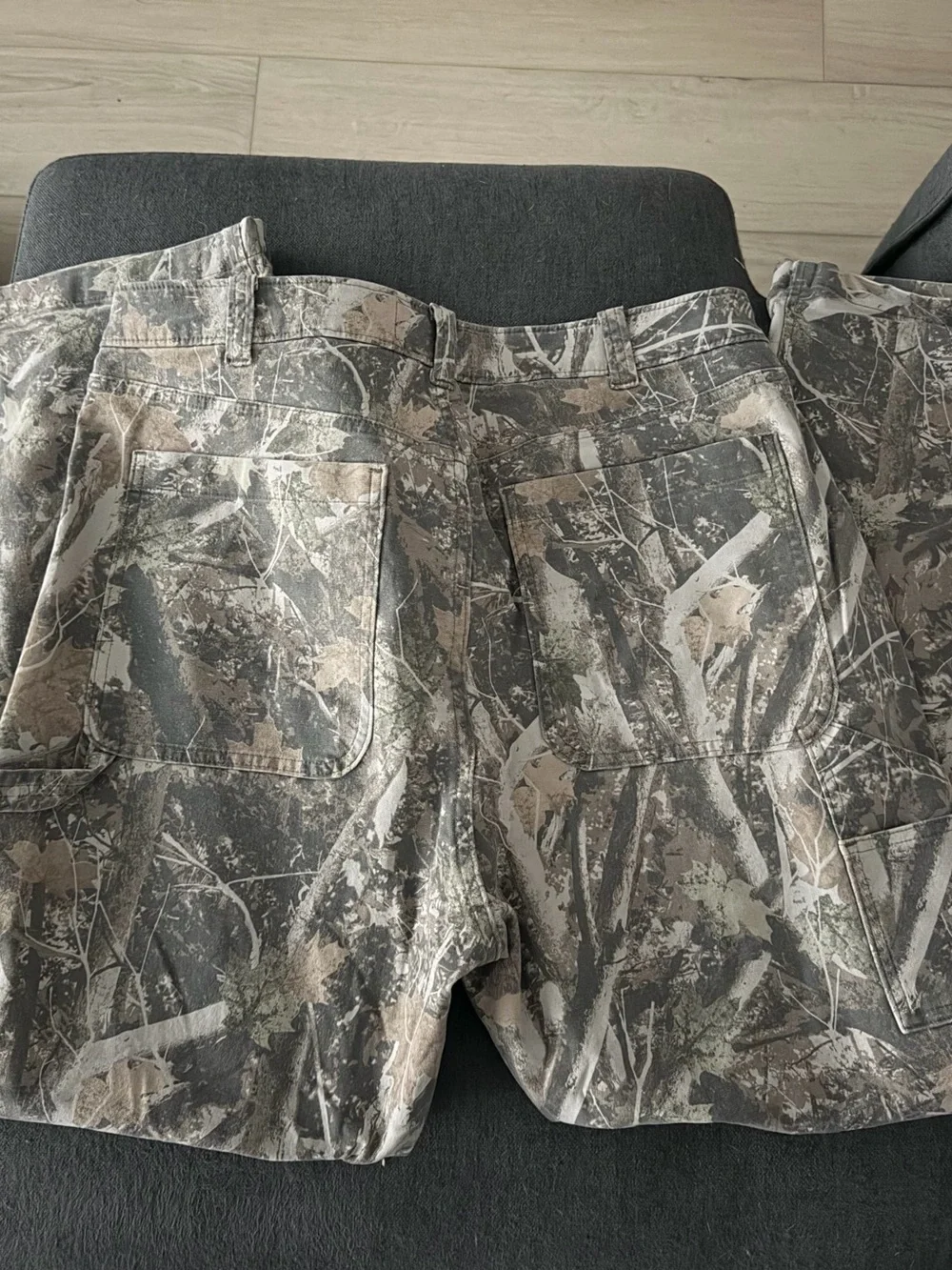 Abercrombie & Fitch Men's Camo Relaxed Jeans - Gray/Green/Tan